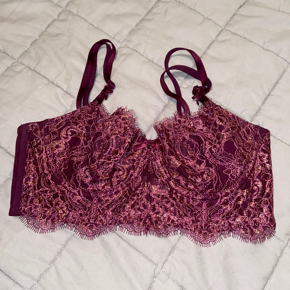 Victoria’s Secret Unlined push up bra